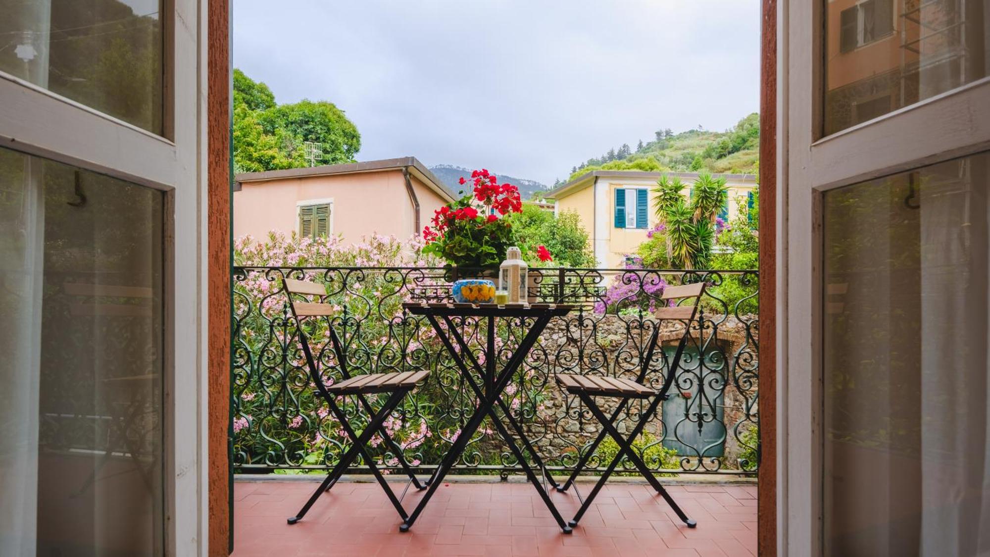 Nico'S Guest House モンテロッソ・アル・マーレ エクステリア 写真